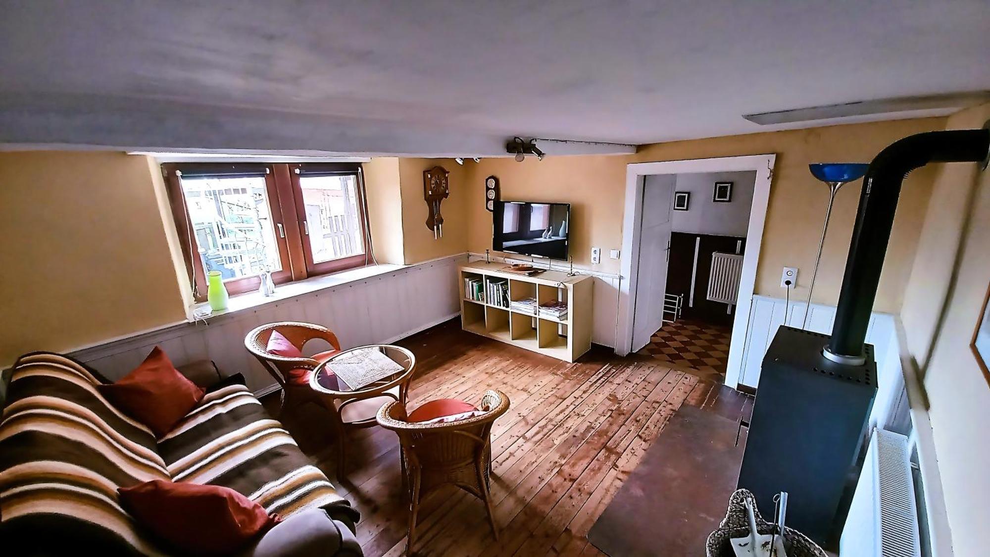 Familienfreundliches Ferienhaus mit 3 Schlafzimmern Oldisleben Exterior foto